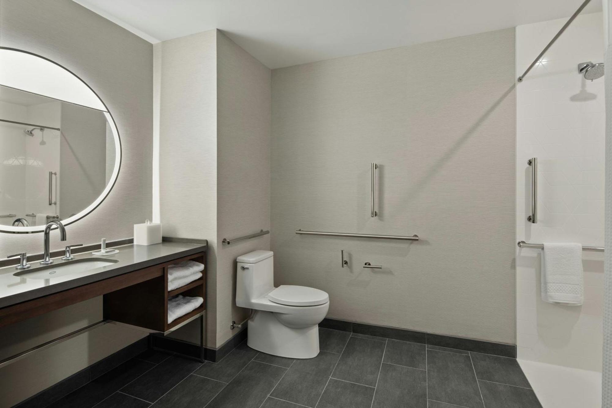 Courtyard By Marriott St Paul Downtown Hotel Saint Paul