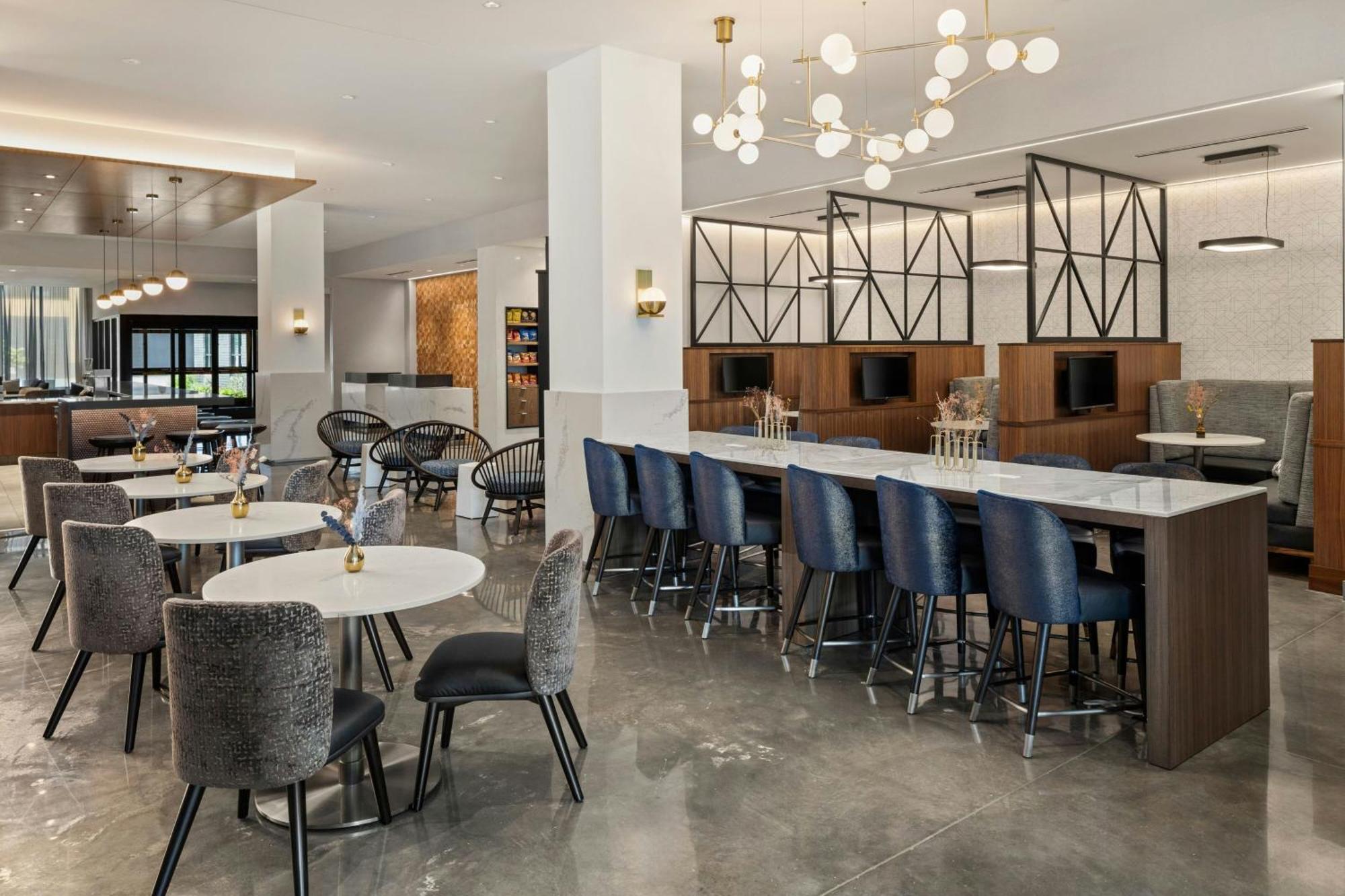 Courtyard By Marriott St Paul Downtown